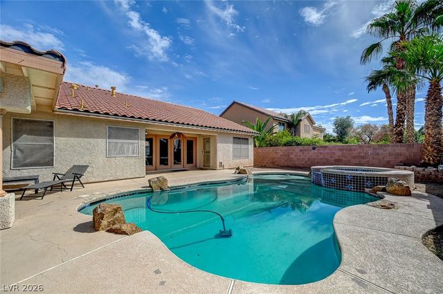 1221 Blazing Sand Street, Las Vegas, NV 89110