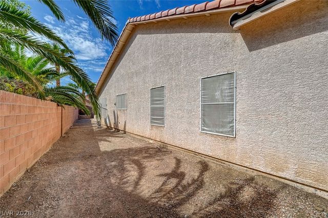 1221 Blazing Sand Street, Las Vegas, NV 89110