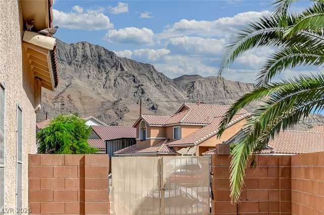 1221 Blazing Sand Street, Las Vegas, NV 89110