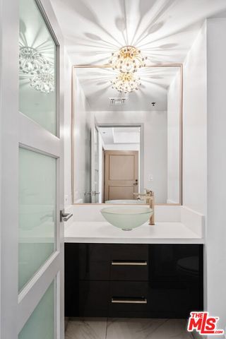 10660 Wilshire Boulevard 804, Los Angeles, CA 90024