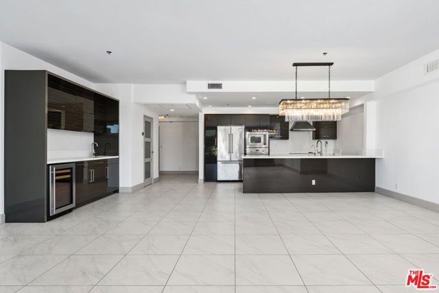 10660 Wilshire Boulevard 804, Los Angeles, CA 90024