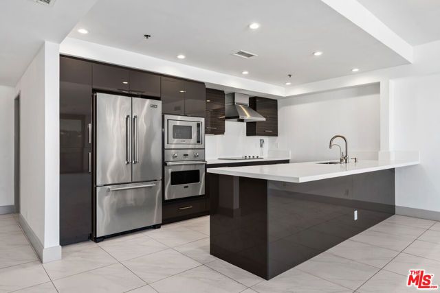 10660 Wilshire Boulevard 804, Los Angeles, CA 90024