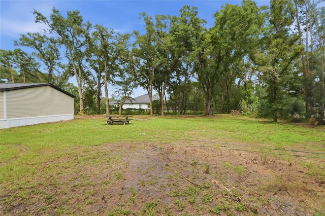 8726 N MEADOWVIEW CIR, Tampa, FL 33625