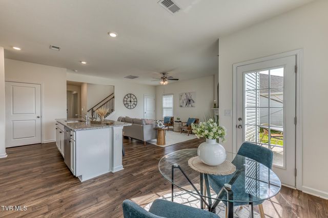 5581 Wildlife Circle, Piney Flats, TN 37686
