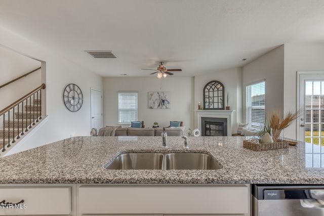5581 Wildlife Circle, Piney Flats, TN 37686