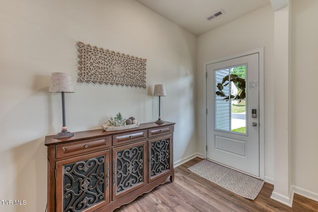 5581 Wildlife Circle, Piney Flats, TN 37686