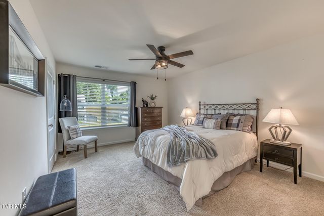 5581 Wildlife Circle, Piney Flats, TN 37686