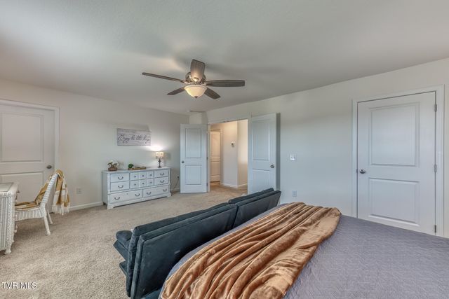 5581 Wildlife Circle, Piney Flats, TN 37686