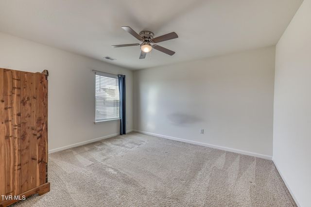 5581 Wildlife Circle, Piney Flats, TN 37686