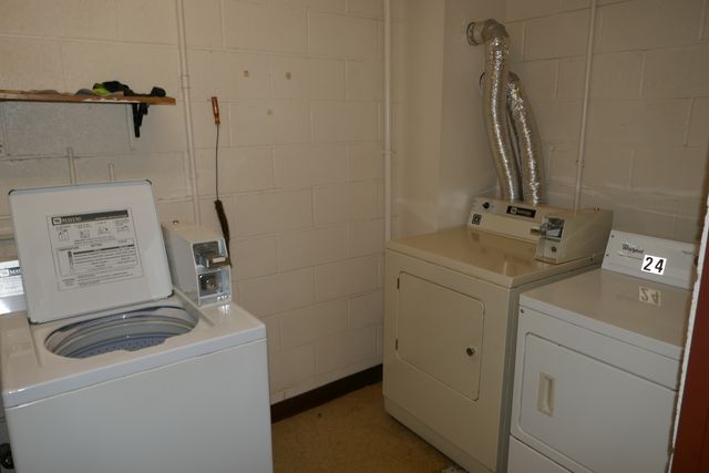 603 S River Road 2M, Des Plaines, IL 60016