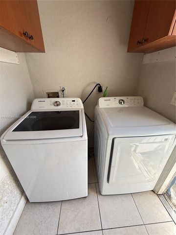 2920 NW 8th St, Fort Lauderdale, FL 33311