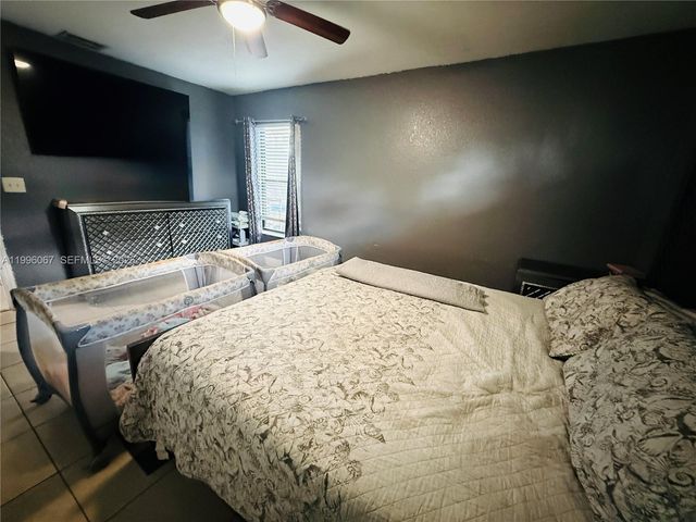 2920 NW 8th St, Fort Lauderdale, FL 33311