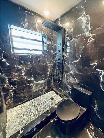 2920 NW 8th St, Fort Lauderdale, FL 33311