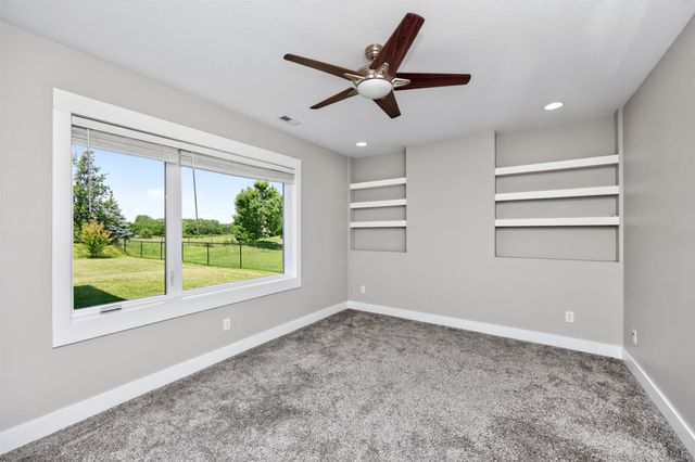 2012 NE Park Drive, Grimes, IA 50111