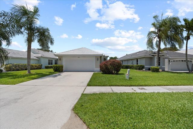 2573 Country Golf Drive, Wellington, FL 33414
