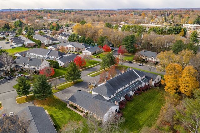 7 Castle Hill Rd G, Agawam, MA 01001