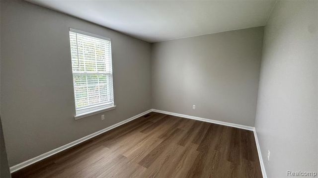 216 Biltmore, Troy, MI 48084