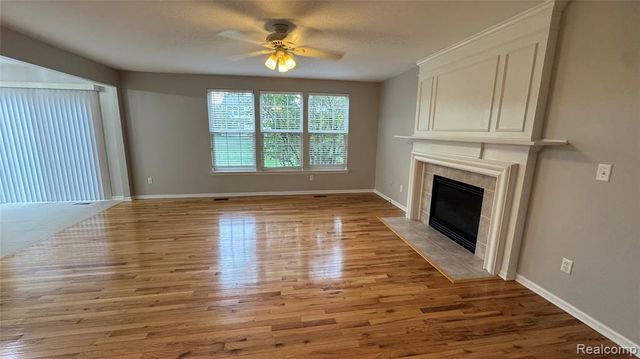 216 Biltmore, Troy, MI 48084