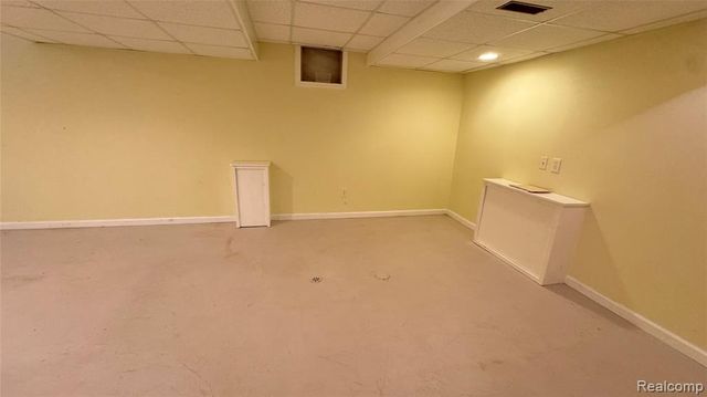 216 Biltmore, Troy, MI 48084