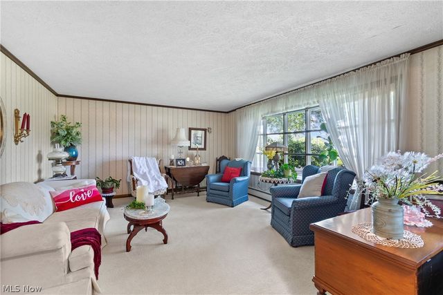 2560 Kenyon Avenue NW, Massillon, OH 44647