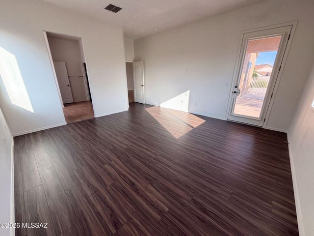 7030 W Fallen Sun Court, Tucson, AZ 85743