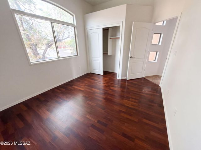 7030 W Fallen Sun Court, Tucson, AZ 85743