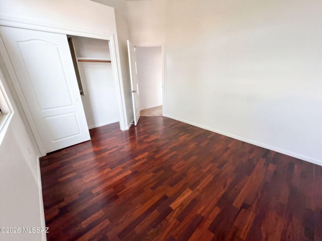 7030 W Fallen Sun Court, Tucson, AZ 85743