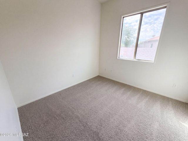 7030 W Fallen Sun Court, Tucson, AZ 85743