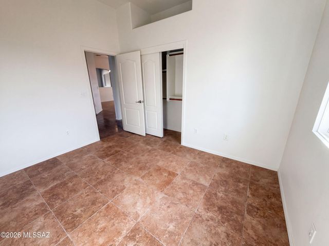 7030 W Fallen Sun Court, Tucson, AZ 85743