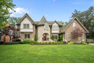 1329 Glenwood Avenue, Glenview, IL 60025