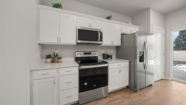 3823 S McCabe Ln, Spokane, WA 99206