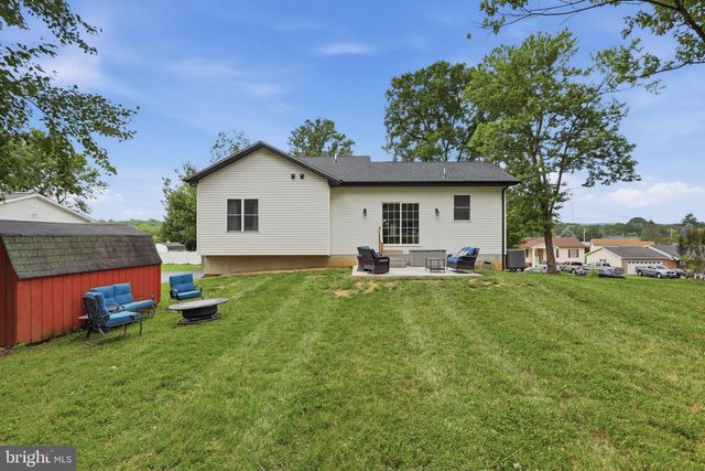195 STILL MEADOW DR, Martinsburg, WV 25405