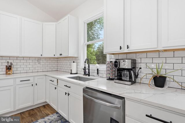 195 STILL MEADOW DR, Martinsburg, WV 25405