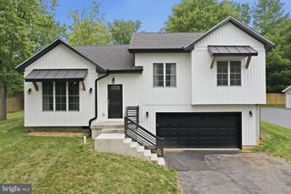 195 STILL MEADOW DR, Martinsburg, WV 25405