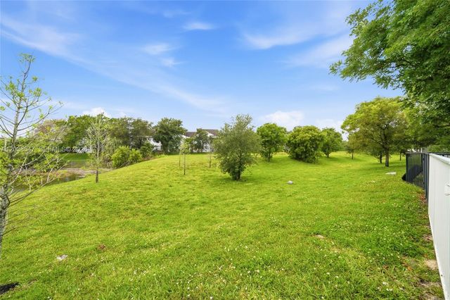 3384 NW 5th St, Pompano Beach, FL 33069