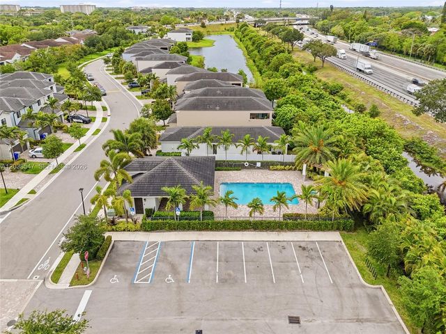 3384 NW 5th St, Pompano Beach, FL 33069
