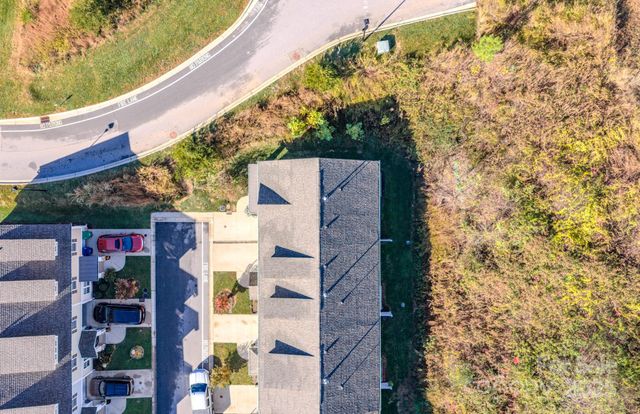 209 Stoney Point Way, Candler, NC 28715