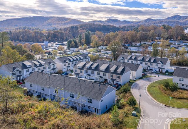 209 Stoney Point Way, Candler, NC 28715