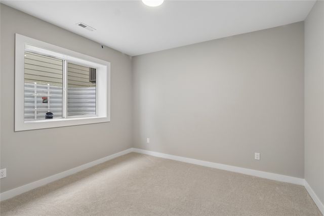 4661 177th Street, Urbandale, IA 50323
