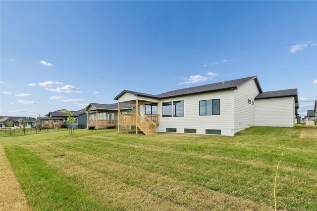 4661 177th Street, Urbandale, IA 50323
