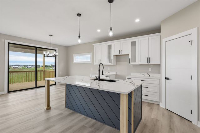4661 177th Street, Urbandale, IA 50323