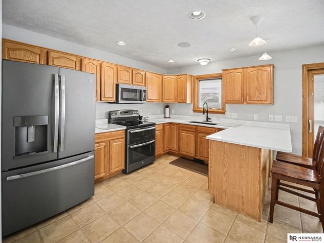 6821 N 16Th Street, Lincoln, NE 68521