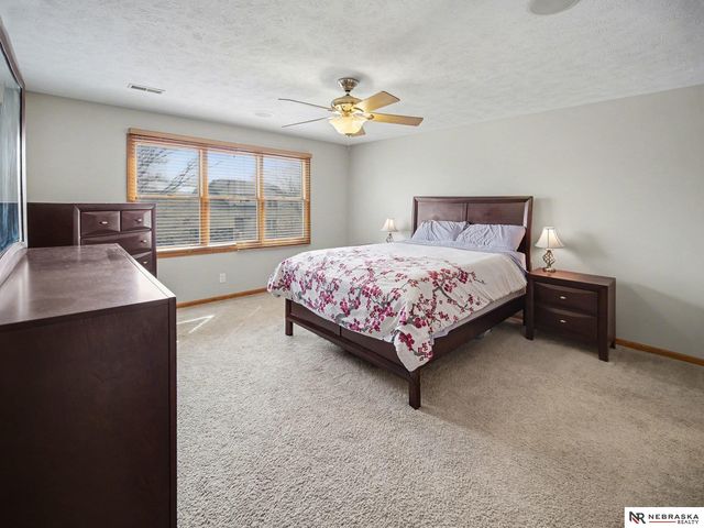 6821 N 16Th Street, Lincoln, NE 68521