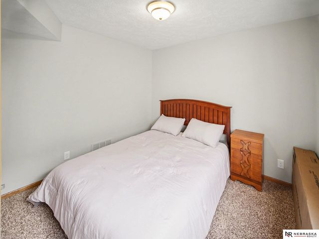 6821 N 16Th Street, Lincoln, NE 68521