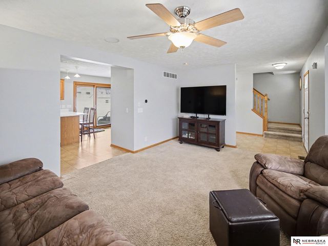 6821 N 16Th Street, Lincoln, NE 68521