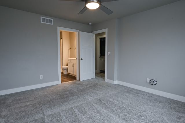 2819 Kestrel Street, Norwalk, IA 50211