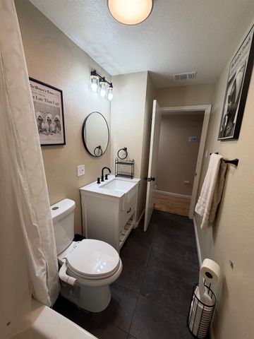 7533 29th St, Sacramento, CA 95822