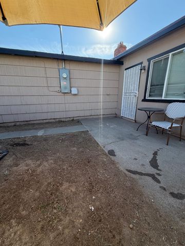 7533 29th St, Sacramento, CA 95822