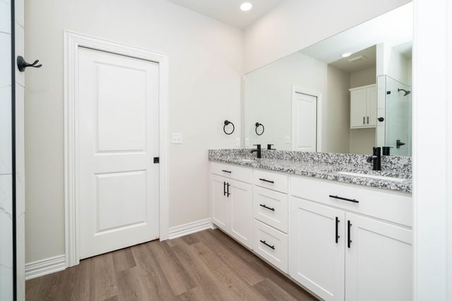 1425 Page Valley Cir, Longview, TX 75601