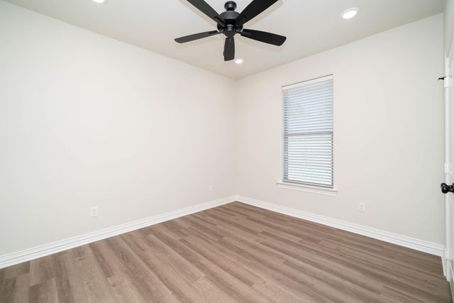 1425 Page Valley Cir, Longview, TX 75601